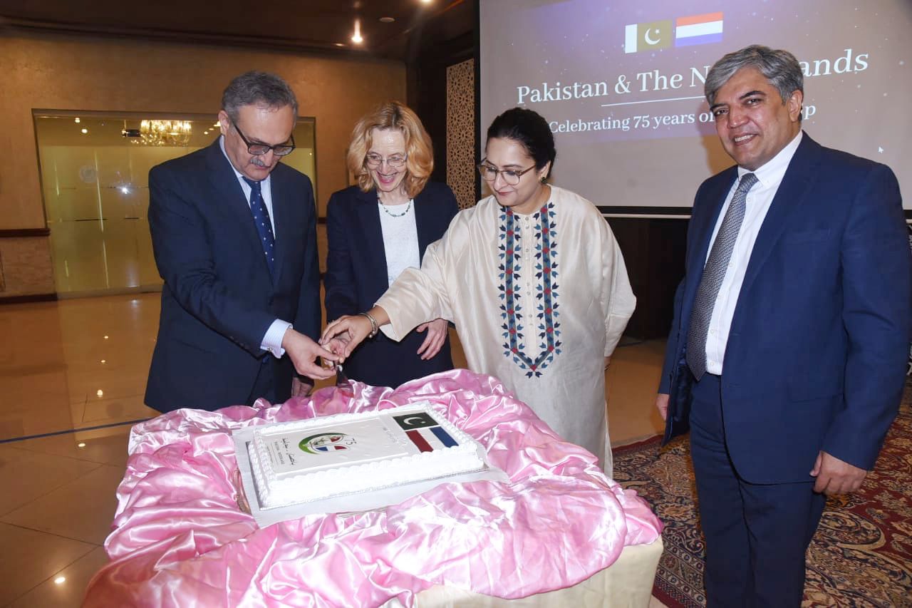 Pakistan Issues Commemorative Postage Stamp Celebrating 75 Years of Diplomatic Relations with the Netherlands