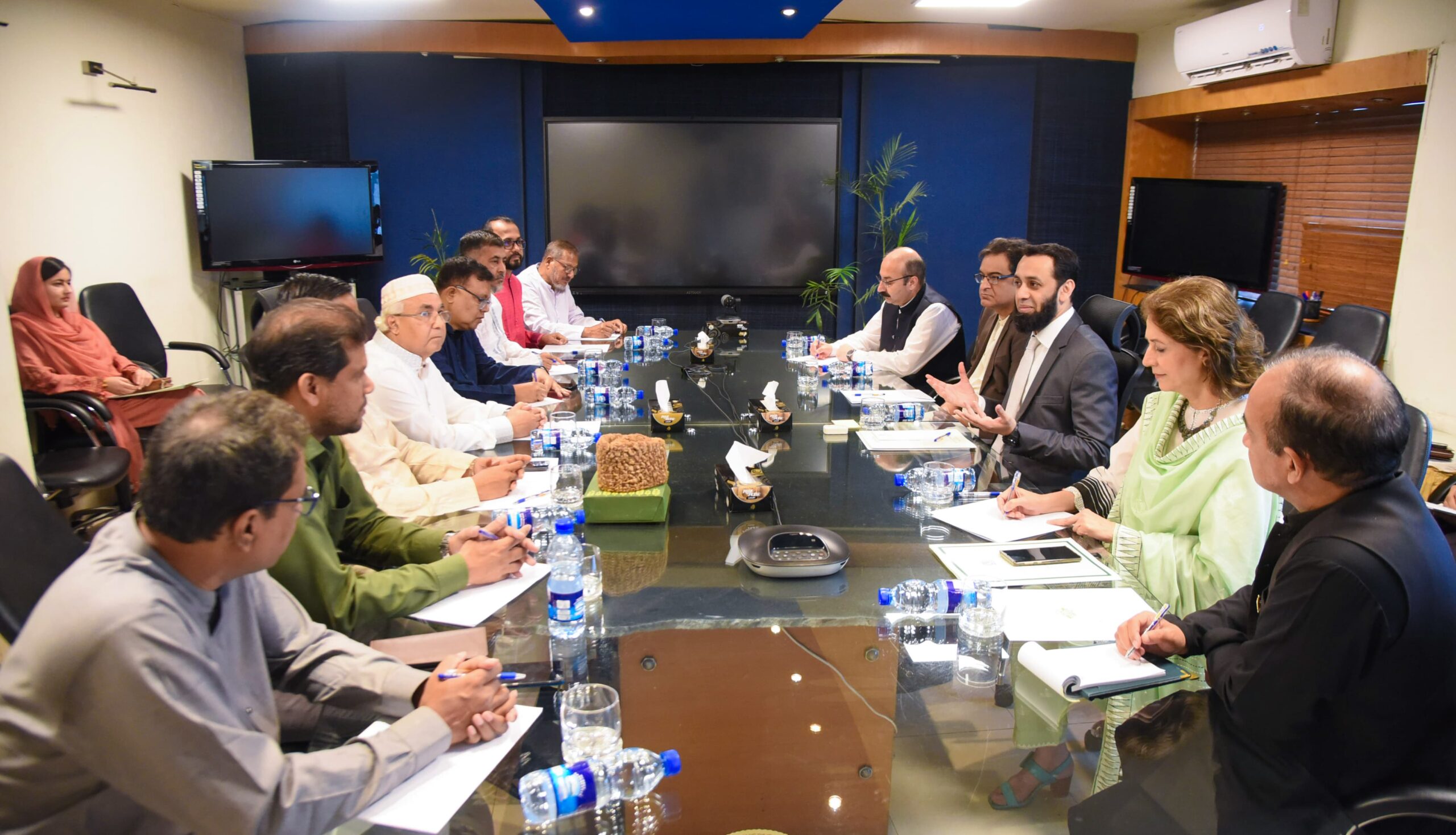 Bangladeshi Journalists Engage with Pakistan's Information Ministry to explore Pakistan-Bangladesh Journalistic Exchange