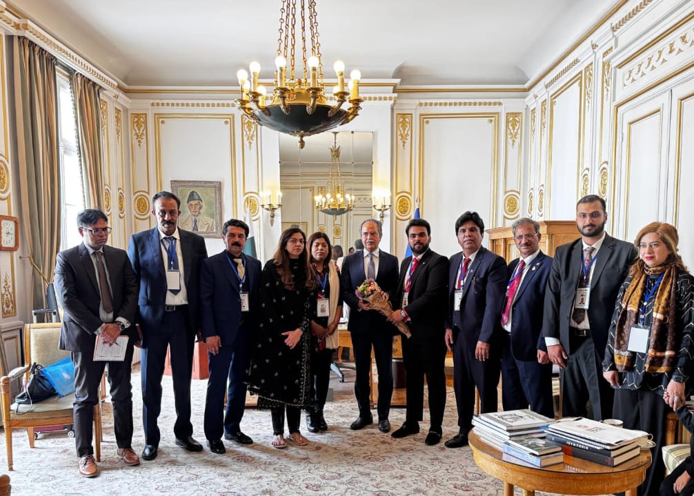 Ambassador Asim Iftikhar Welcomes Pakistan Trade Delegation to Paris, Highlights Women's Role