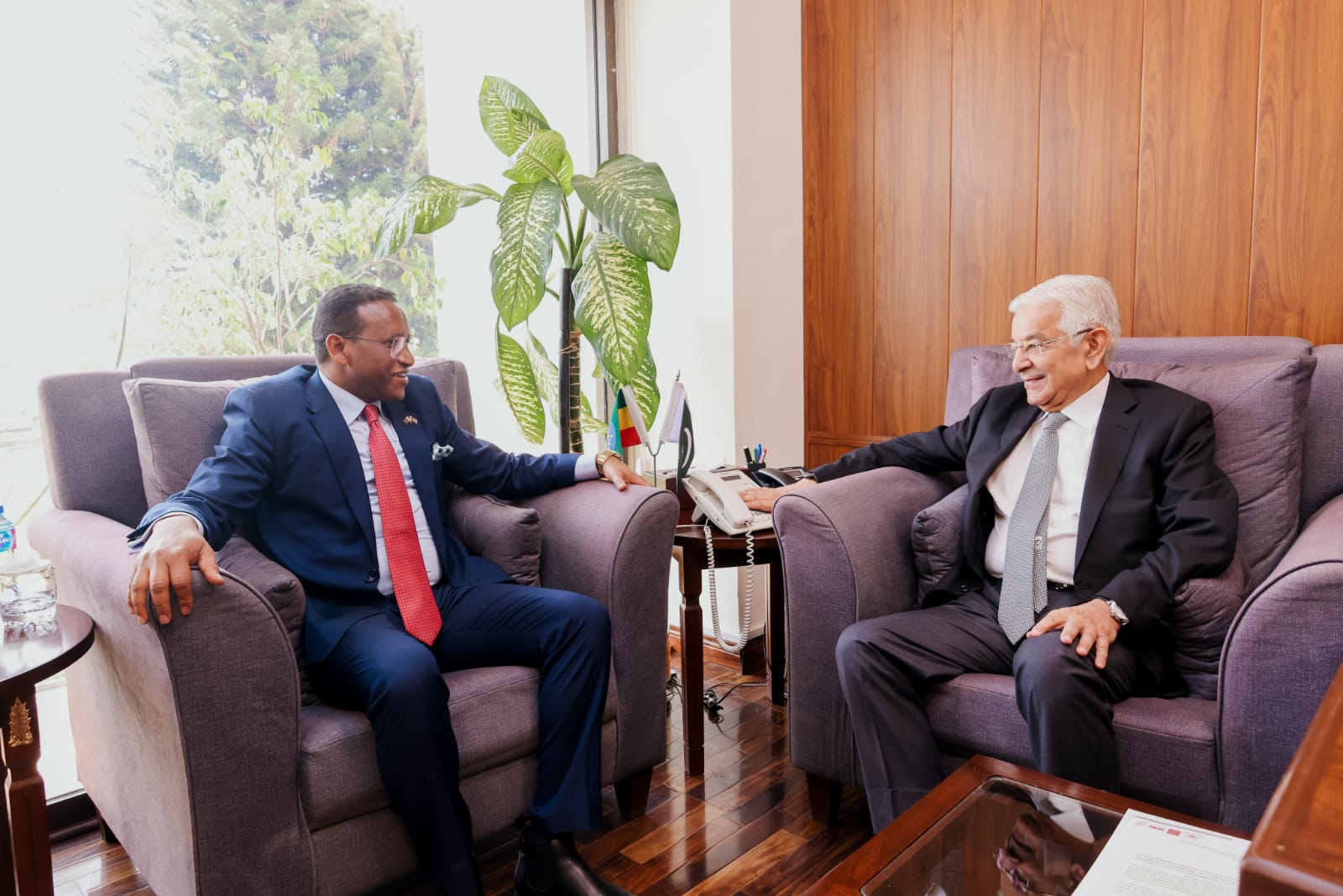 Ambassador Jemal Bekar and Pakistan Defence Minister Khawaja Asif Discuss Defence & Aviation Cooperation