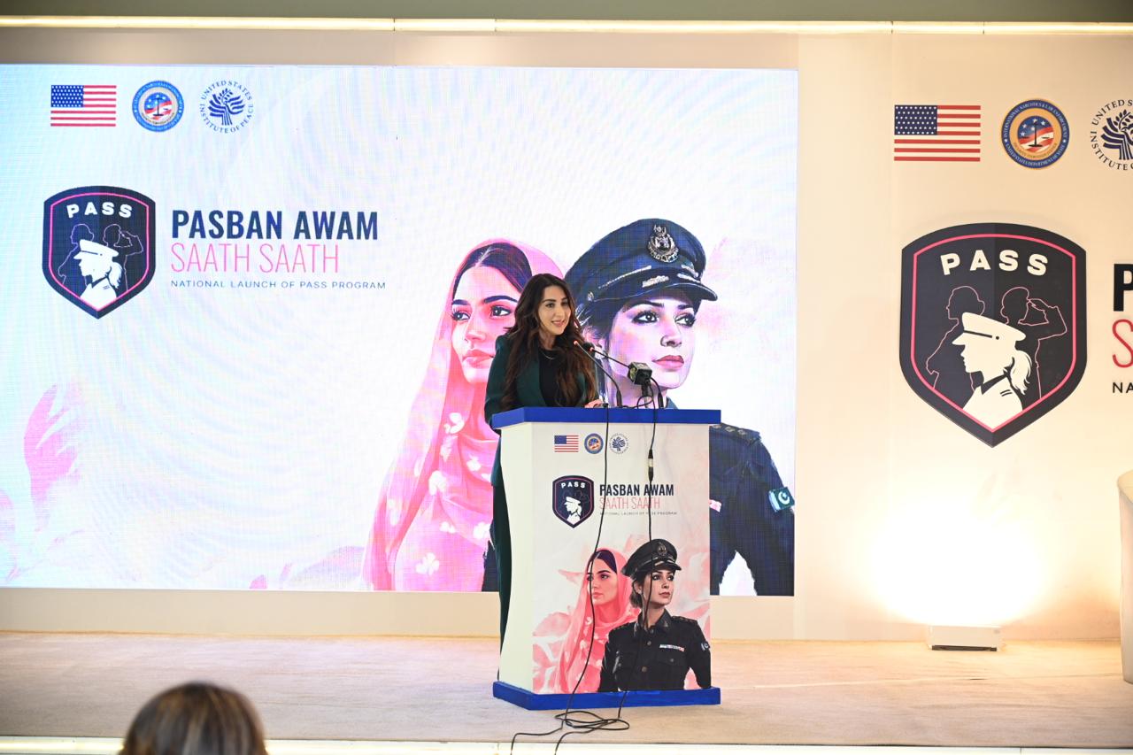 Charge D'Affairs Natalie Baker Recognizes Pakistani Women Police Officers at Pasban Awam Saath Saath Launch