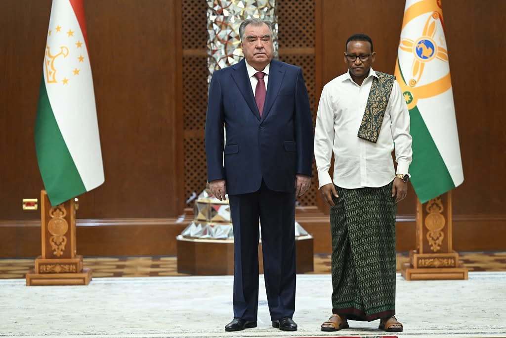 Ethiopian Ambassador Dr Jemal Beker Presents His Credentials to President of Tajikistan