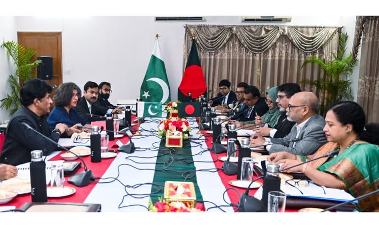 Bangladesh and Pakistan Resume Foreign Office Talks After 15 Years