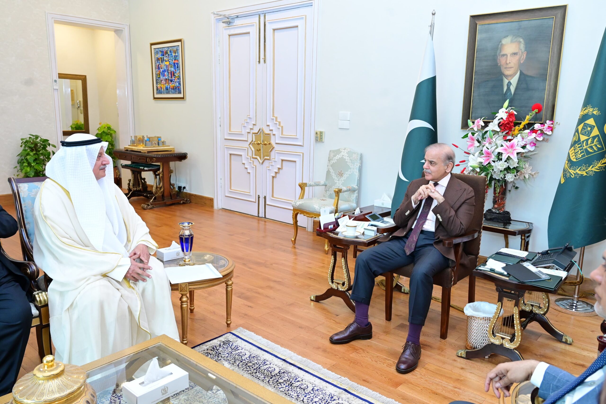 Kuwaiti envoy Abdulrahman Jasser briefed on Pakistan’s stance over Pahalgam incident during meeting with PM Shehbaz